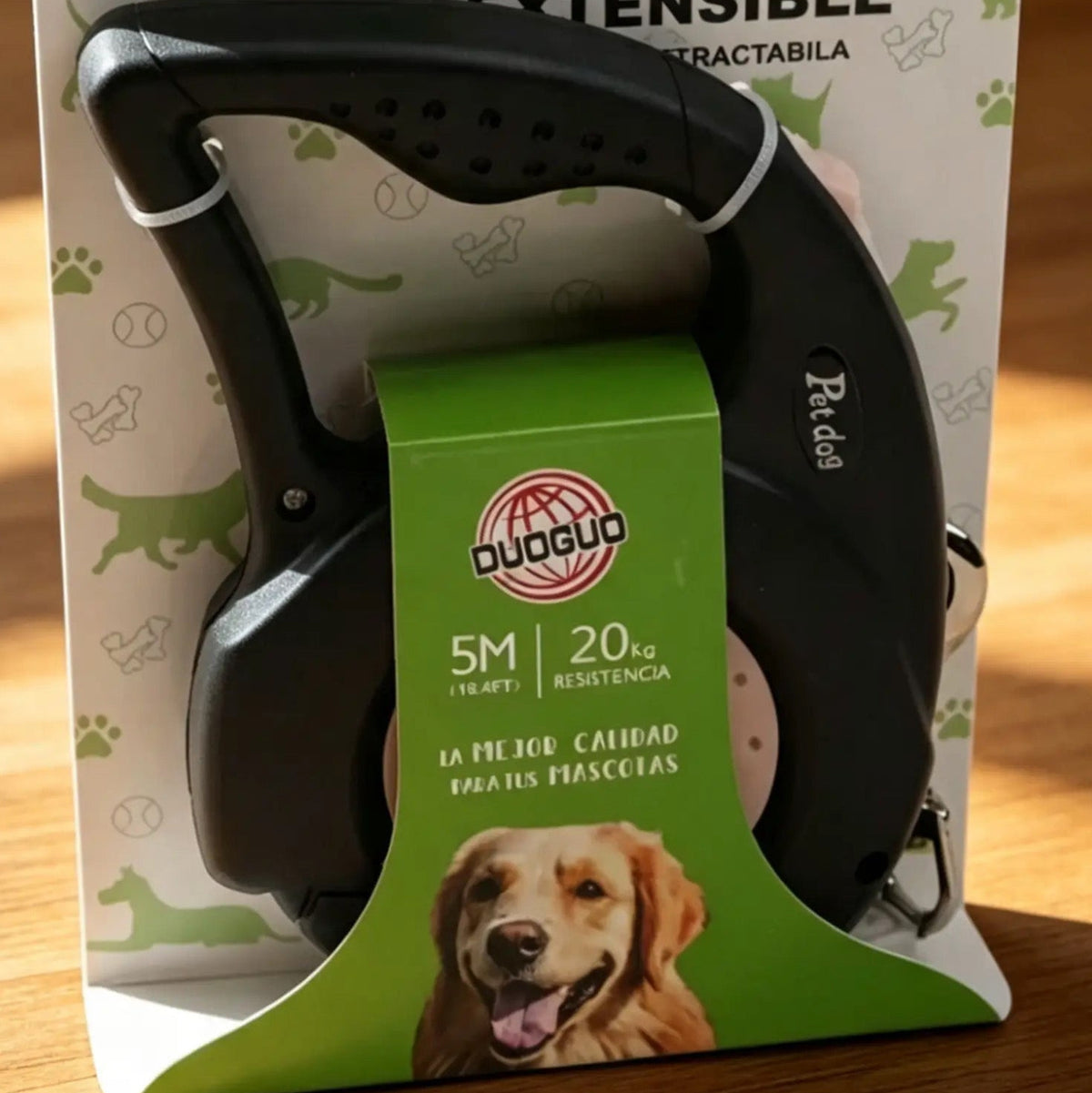 Lesă Retractabilă 5M pentru Câini, Negru cu Roz, Mecanism de Blocare Rapidă, Plimbări în Siguranță - UrbanPetShop